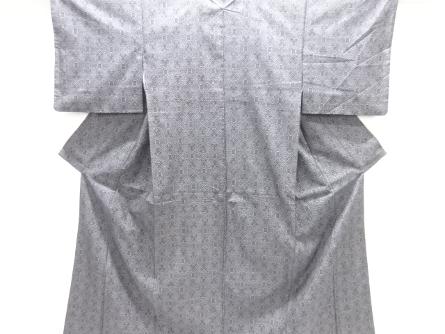 JAPANESE KIMONO / SILK / DORO OSHIMA TSUMUGI / WOVEN GEOMETRIC PATTERN